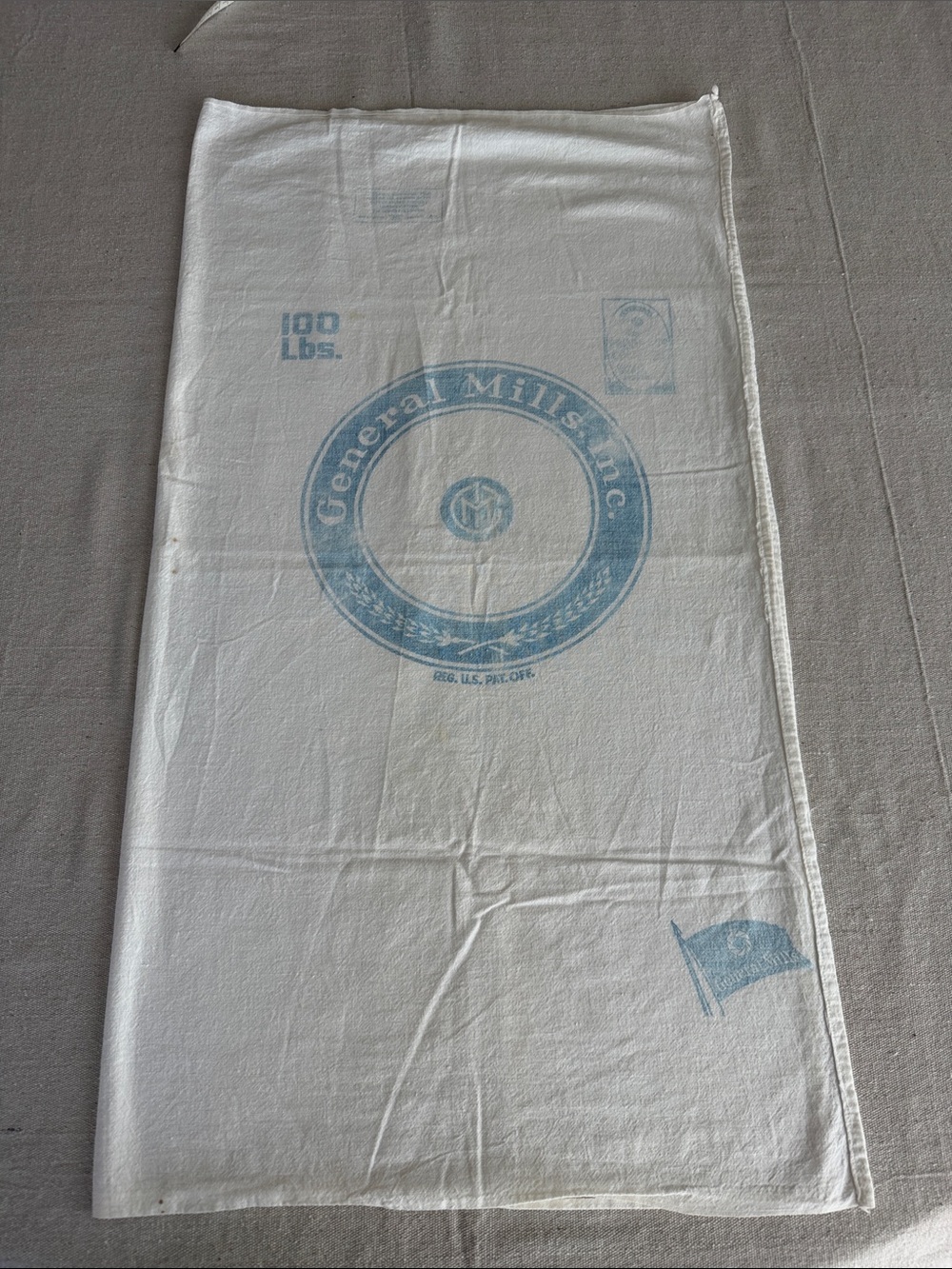 VTG General Mills 100lb feed or flour sack material